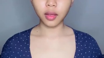 Marisaica Spill Belahan Susu Remas Nakal