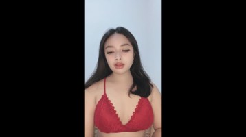 Miss Aahhh Ngangkang Spill Mekinya Red Bikini Mendesah HOT51