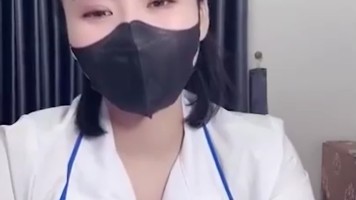 Duo Lesbi Kostum Perawat Saling Colmek