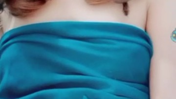 Luccy Omek Pamer Bokong PapayaLive